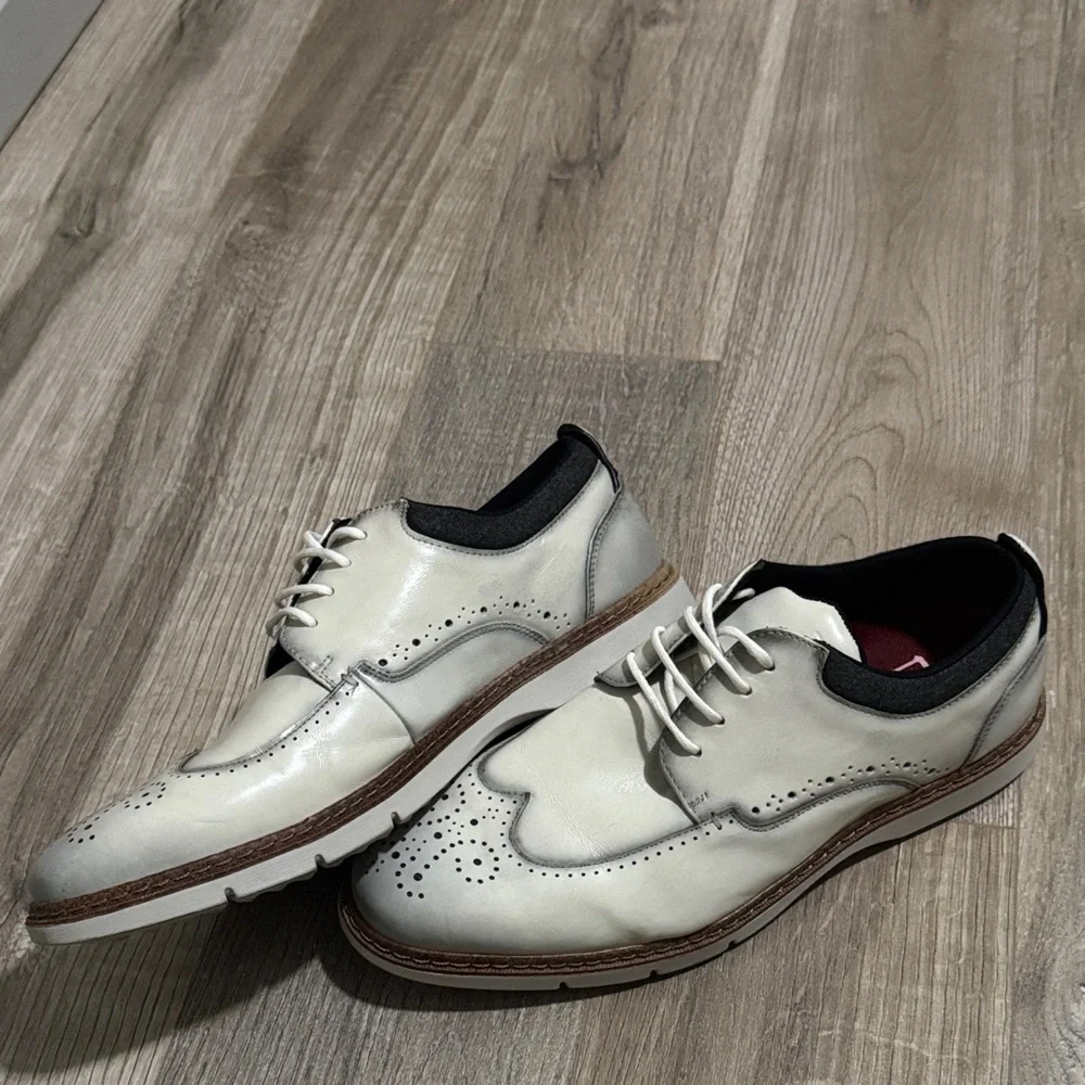 Stacy Adams Men’s Classic Cream Synergy Wingtip Oxford Dress Shoes Size 9
